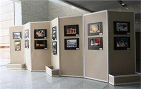 八棱柱展板生產廠家 八棱柱展板生產廠家